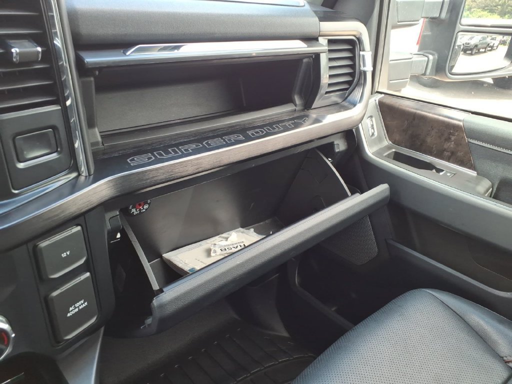 Used 2023 Ford F350 Lariat w/ FX4 Off-Road Package AWD/4WD image 32