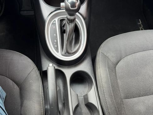 Used 2018 Kia Soul + FWD image 18