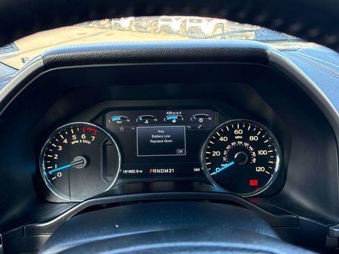 Used 2016 Ford F150 Platinum w/ Equipment Group 701A Luxury image 26