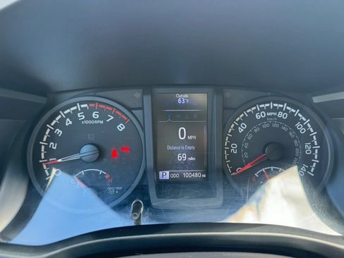 Used 2022 Toyota Tacoma SR RWD image 14