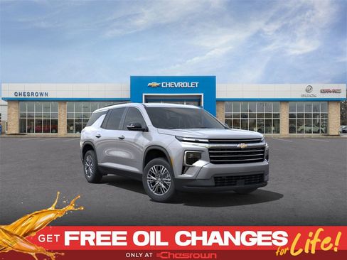 New 2025 Chevrolet Traverse LT w/ Driver Confidence Package image 1