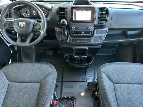 Used 2025 RAM ProMaster 2500 w/ Convenience Group FWD image 15