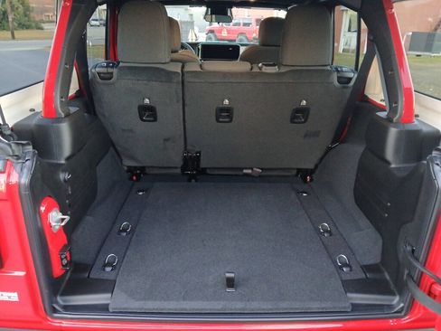 New 2026 Jeep Wrangler Unlimited Sport image 27