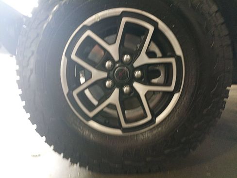 Used 2026 Jeep Gladiator Rubicon AWD/4WD image 12