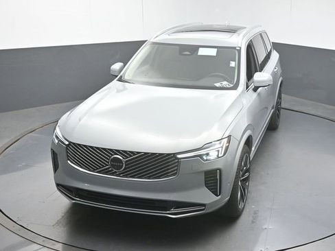 New 2026 Volvo XC90 B5 Plus w/ Protection Package Premier AWD/4WD image 44