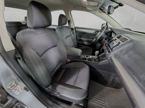 Used 2015 Subaru Legacy 2.5i Premium AWD/4WD image 29