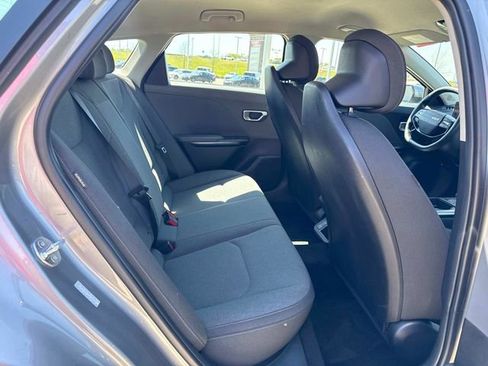 Used 2025 Kia K4 LXS image 14