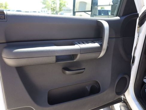 Used 2009 GMC Sierra 2500 SLT AWD/4WD image 10