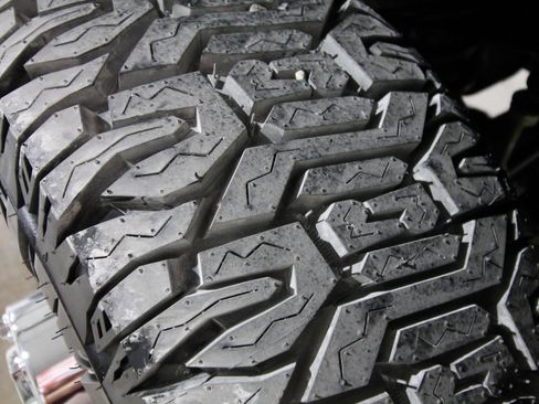 Used 2018 RAM 3500 Laramie Longhorn image 19