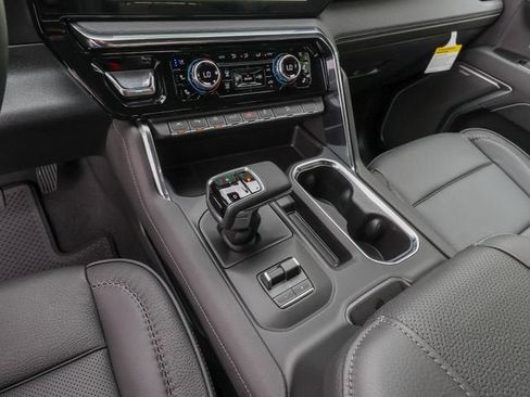 New 2026 GMC Sierra 1500 Denali w/ Denali Reserve Package AWD/4WD image 21