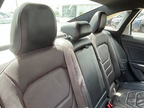 Certified 2022 Volkswagen Jetta GLI Autobahn w/ GLI Black Package FWD image 40