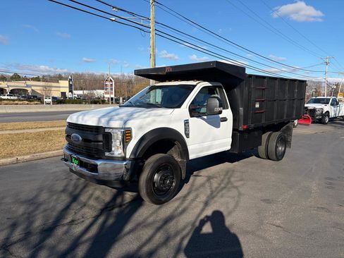 Used 2018 Ford F450 XL w/ Power Equipment Group image 2