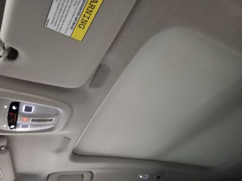 Certified 2026 Volvo XC40 B5 Plus AWD/4WD image 25