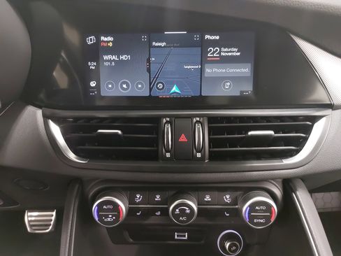 New 2025 Alfa Romeo Giulia w/ Veloce Package Rwd image 20