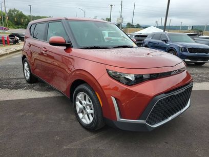 Used 2024 Kia Soul LX w/ Option Group 015