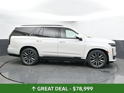 Used 2024 Cadillac Escalade Sport Platinum w/ LPO, Floor Liner Package AWD/4WD image 4