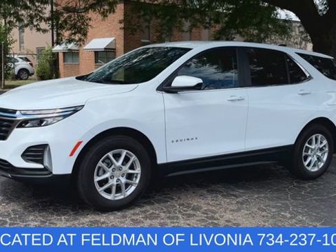 Used 2024 Chevrolet Equinox LT w/ LPO, Floor Liner Package FWD image 4