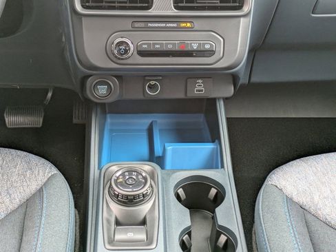 New 2025 Ford Maverick XLT w/ XLT Luxury Package image 18