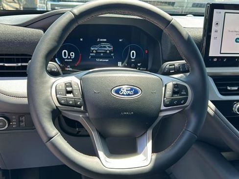 New 2026 Ford Explorer Active w/ Active Comfort Package AWD/4WD image 21