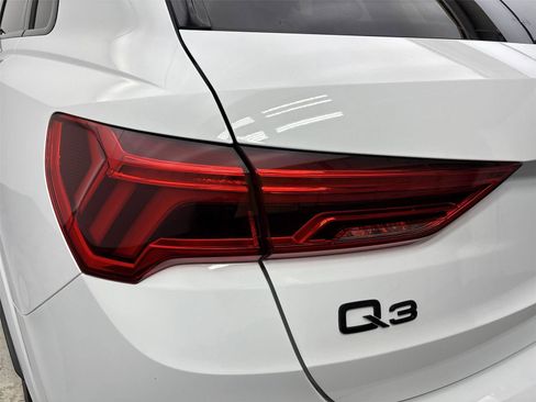 Used 2021 Audi Q3 2.0T Premium Plus w/ Premium Plus Package image 19