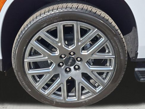 New 2026 GMC Yukon XL Denali Ultimate AWD/4WD image 34