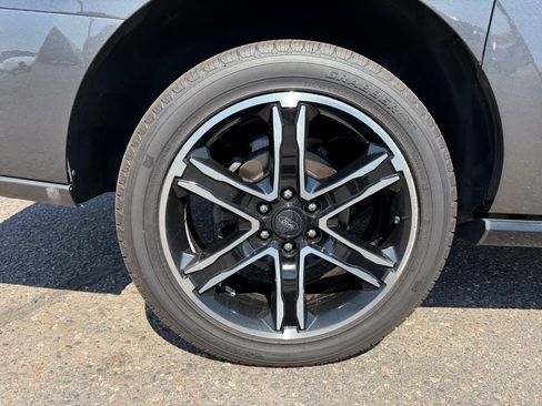 Used 2021 Ford Expedition Max Limited AWD/4WD image 21