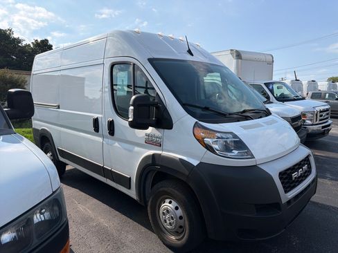 Used 2022 RAM ProMaster 2500 FWD image 3