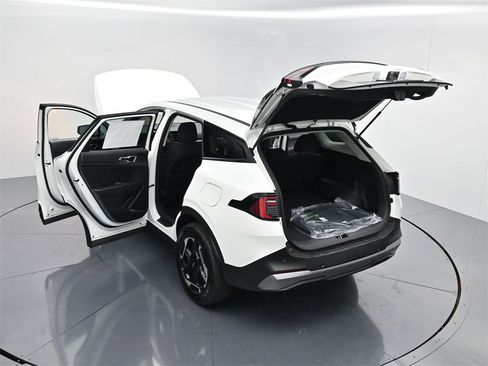 New 2026 Kia Sportage S image 49