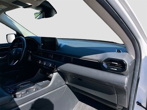 Used 2024 Honda Pilot EX-L image 29