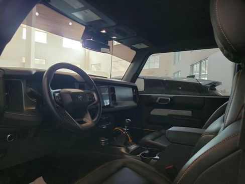 Used 2024 Ford Bronco Badlands image 6