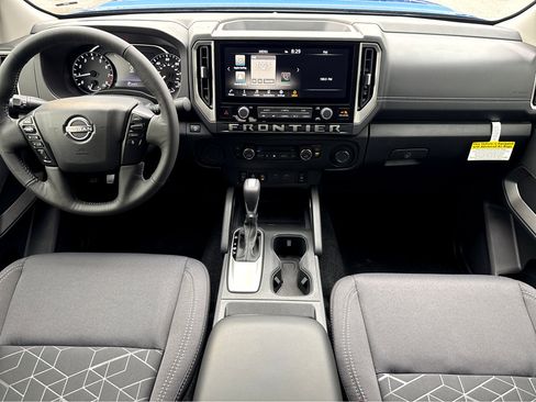 New 2026 Nissan Frontier SV image 4