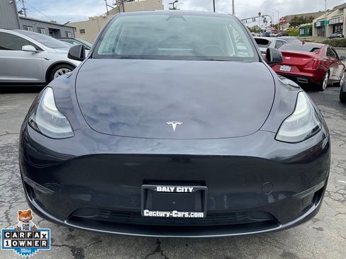 Used 2024 Tesla Model Y 2WD image 92