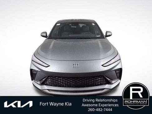 Used 2025 Buick Envista Avenir FWD image 3