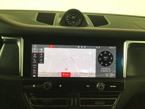 Certified 2023 Porsche Macan GTS w/ Sport Chrono Package AWD/4WD image 35