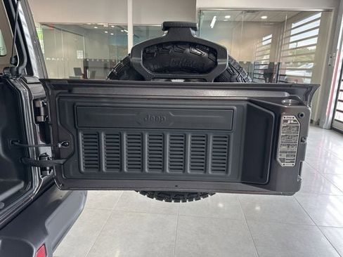 New 2025 Jeep Wrangler Unlimited Sahara AWD/4WD image 46