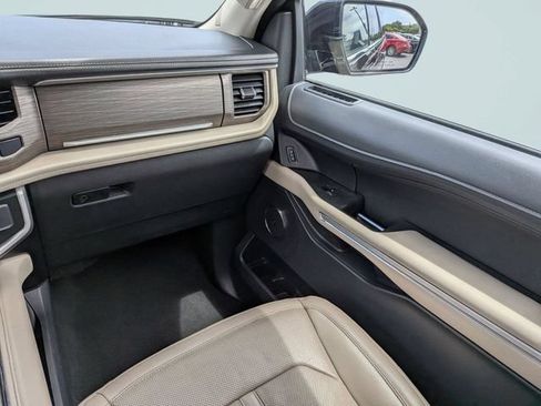 Used 2024 Ford Expedition Max Limited RWD image 16