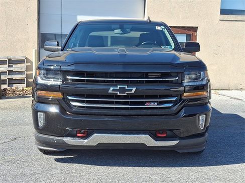 Used 2018 Chevrolet Silverado 1500 LT w/ Redline Edition image 2