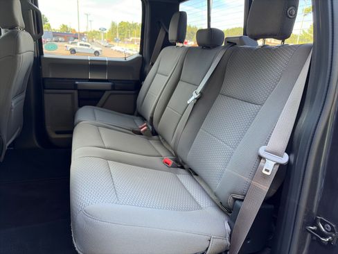 Used 2019 Ford F150 XLT w/ Equipment Group 302A Luxury AWD/4WD image 11