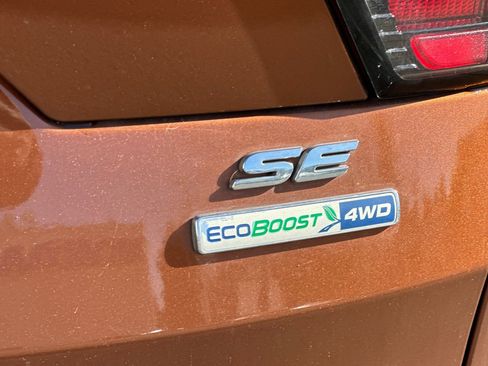 Used 2017 Ford Escape SE image 29