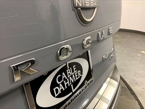 Used 2023 Nissan Rogue Platinum AWD/4WD image 8