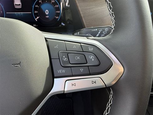 New 2026 Volkswagen Atlas SE image 15