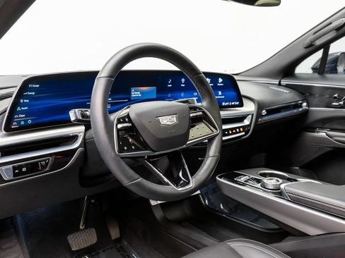 Used 2024 Cadillac Lyriq Luxury image 19