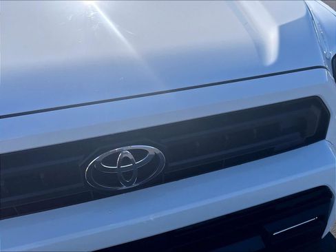 Used 2026 Toyota 4Runner SR5 AWD/4WD image 31