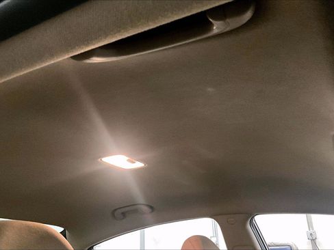 Used 2016 Hyundai Elantra SE image 22