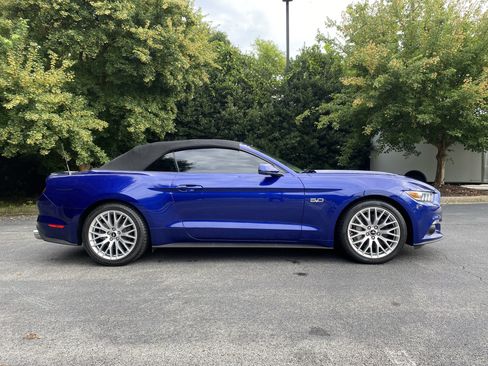 Used 2016 Ford Mustang GT Premium w/ Equipment Group 401A RWD image 11