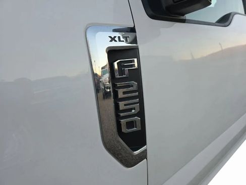 Used 2018 Ford F250 XL w/ Power Equipment Group image 14
