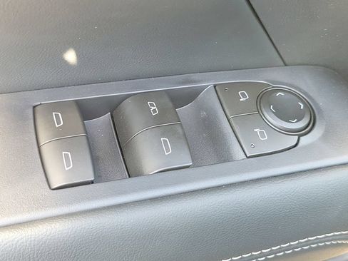 New 2026 GMC Terrain Elevation FWD image 11