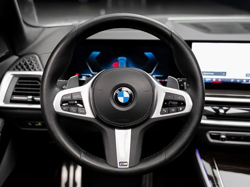 Used 2024 BMW X5 sDrive40i w/ Executive Package image 43