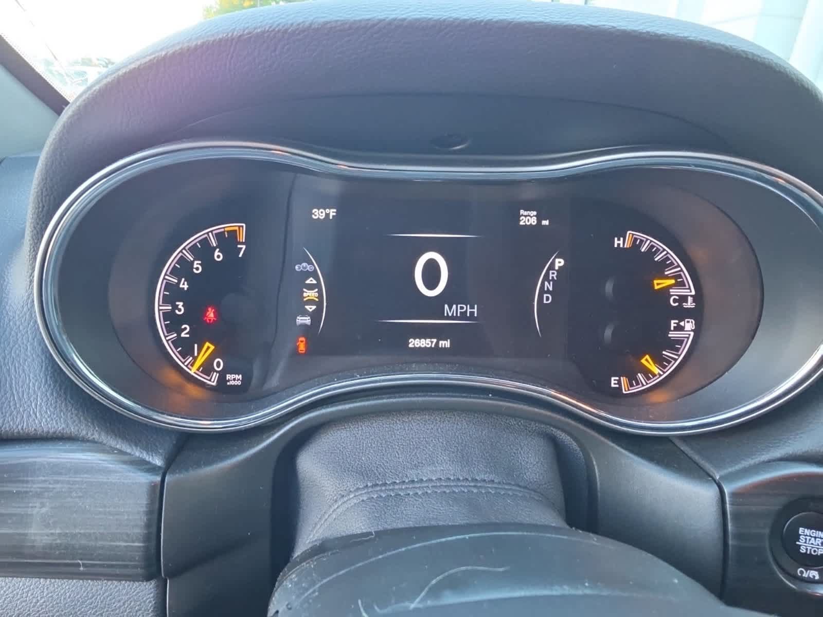 Used 2022 Jeep Grand Cherokee Laredo X RWD image 2