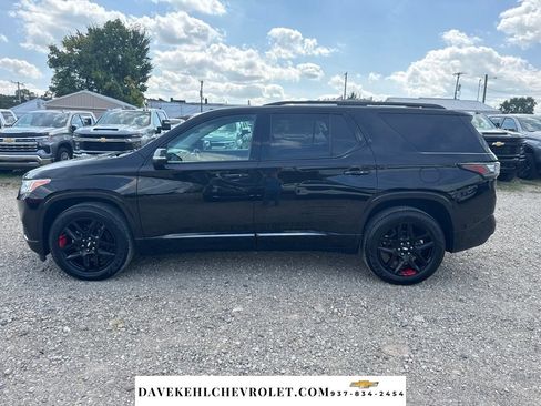 Used 2020 Chevrolet Traverse Premier w/ Redline Edition AWD/4WD image 3
